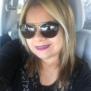 Meet your Posher, Daneshea